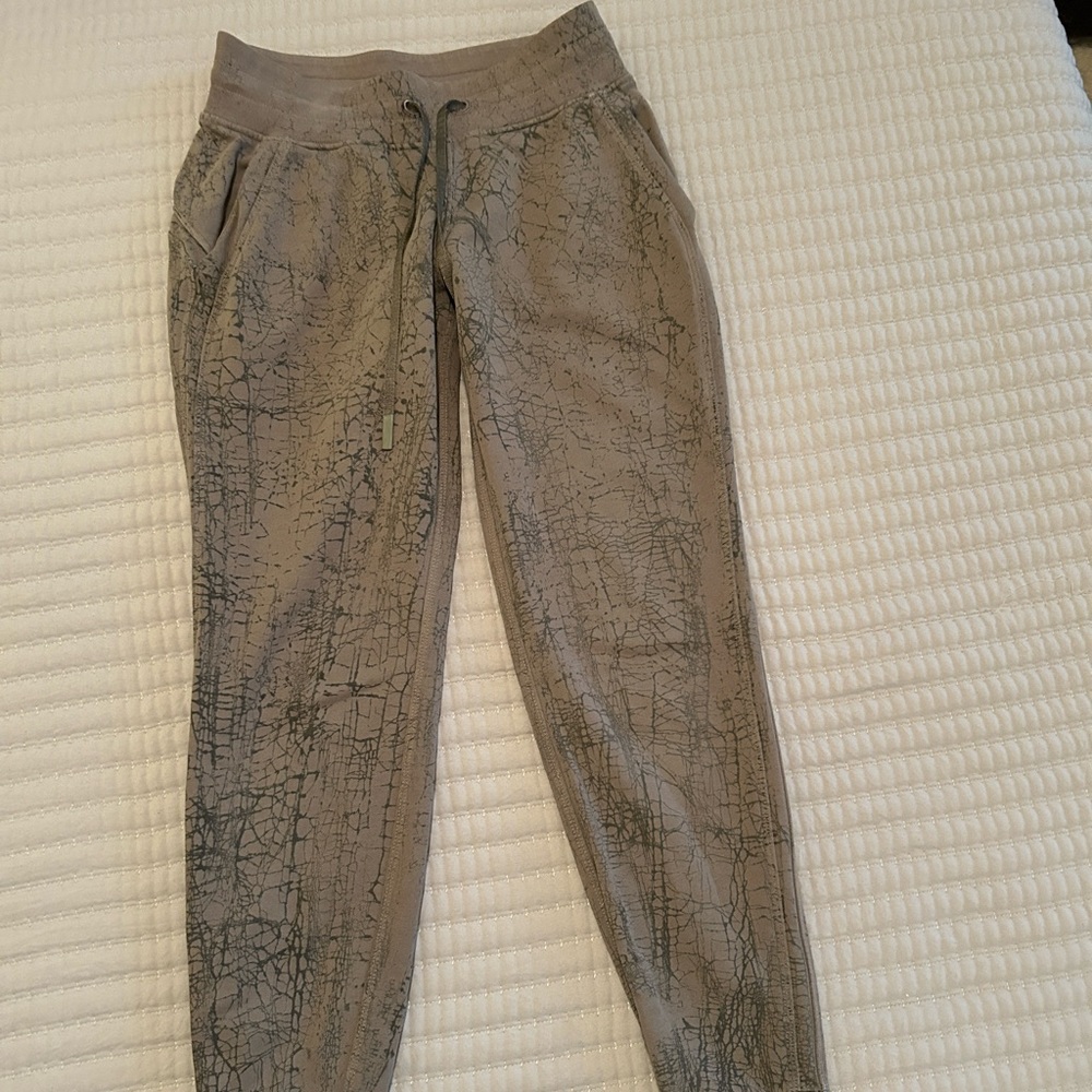 Lululemon Warm Down Jogger 7/8